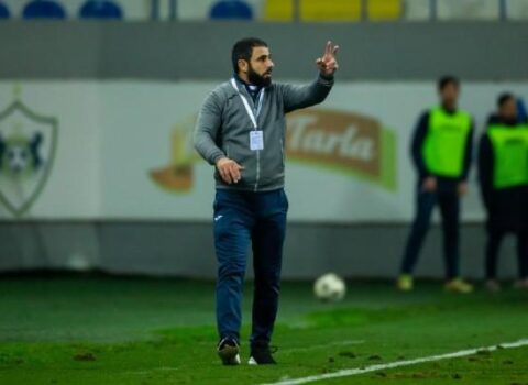 Rəşad Sadıqov futbolçusunun bu hərəkətinə ETİRAZ ETDİ