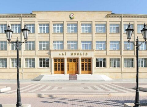 Naxçıvan Ali Məclisi sədrinin bir neçə səlahiyyəti LƏĞV EDİLDİ