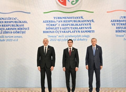 Azərbaycan, Türkiyə və Türkmənistan prezidentlərinin geniş tərkibdə görüşü oldu
