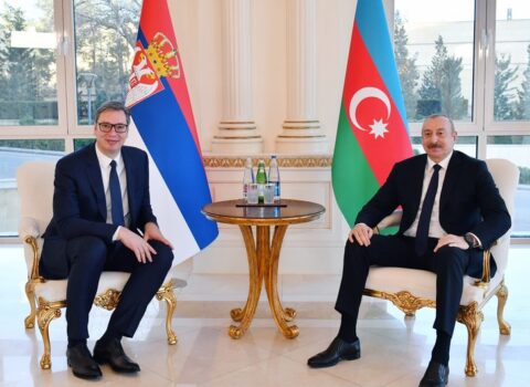 İlham Əliyev Aleksandar Vuçiçi təbrik etdi