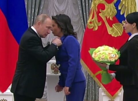 Putin Simonyana Şərəf ordeni verdi – VİDEO
