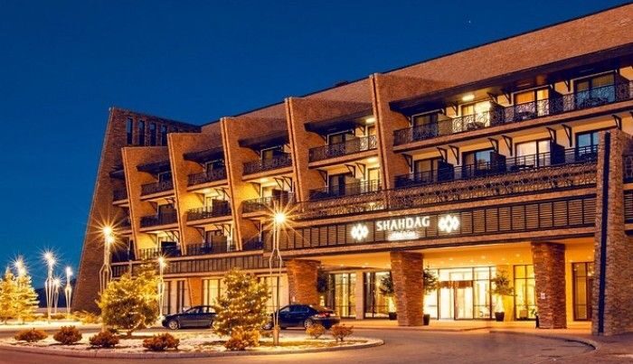 Azərbaycanda məşhur hoteldə KÜTLƏVİ DAVA Azərbaycanda məşhur hoteldə KÜTLƏVİ DAVA