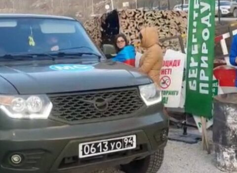 Sülhməramlıların 15 maşını Xankəndi-Laçın yolundan keçdi
