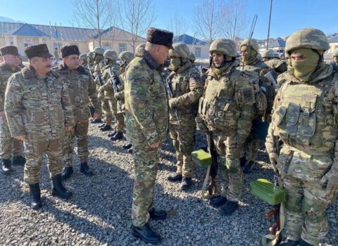 Generallar Ermənistanla sərhəddə – FOTO