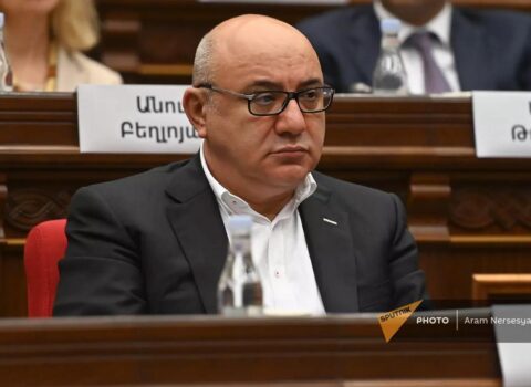“Qarabağın hər santimetri neçə-neçə insanın həyatından qiymətlidir, ona görə döyüşəcəyik” – Muradyan