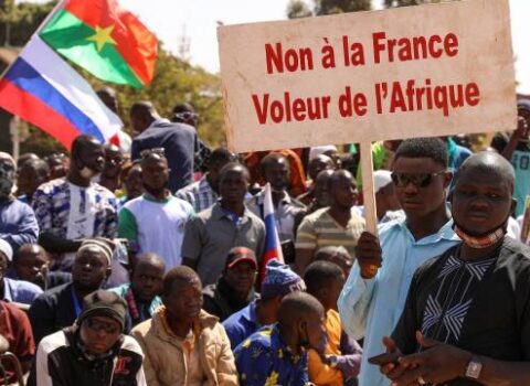 Burkina-Fasoda Fransa əleyhinə NÜMAYİŞ KEÇİRİLDİ