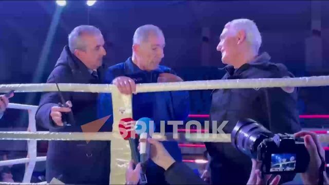 Boks üzrə Ermənistan çempionatı rinqdə etiraz aksiyası ilə BAŞLADI – VİDEO Boks üzrə Ermənistan çempionatı rinqdə etiraz aksiyası ilə BAŞLADI – VİDEO