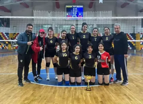 İki qadın voleybolçu zəlzələdə həlak oldu – FOTO