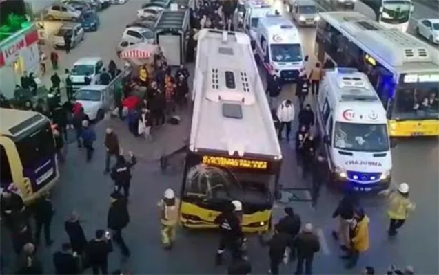 Azərbaycanlının da öldüyü qəzanın görüntüləri yayıldı – VİDEO Azərbaycanlının da öldüyü qəzanın görüntüləri yayıldı – VİDEO