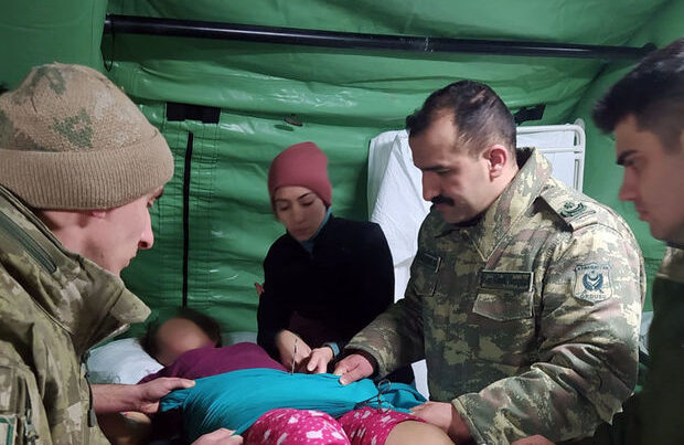 Hərbi həkimlərimiz Kahramanmaraşda növbəti əməliyyatlarını icra edib – FOTO Hərbi həkimlərimiz Kahramanmaraşda növbəti əməliyyatlarını icra edib – FOTO