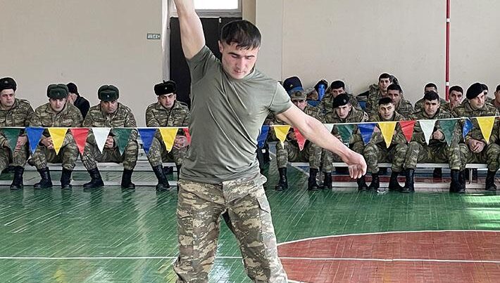 Azərbaycan Ordusunda daşqaldırma birinciliyi keçirilir Azərbaycan Ordusunda daşqaldırma birinciliyi keçirilir