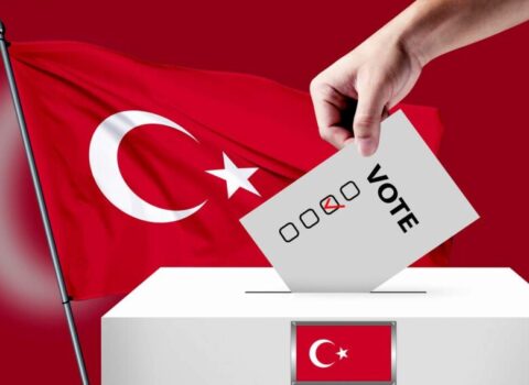 Türkiyədə bu məşhurlar NAMİZƏD OLDU: Siyahıda aktyorlar, müğənnilər, futbolçular da var – FOTO