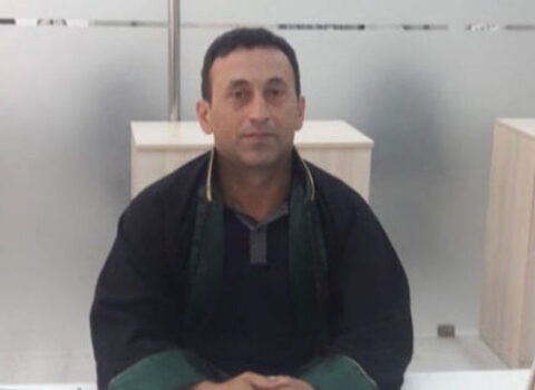 İntihar edən vəkil Vüsal Mirzəyevin üzərində əlyazma aşkarlandı