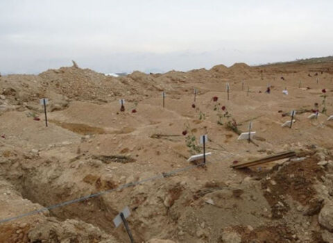 Zəlzələdə 300 evi olan kənd iki dağın altında qaldı – FOTO