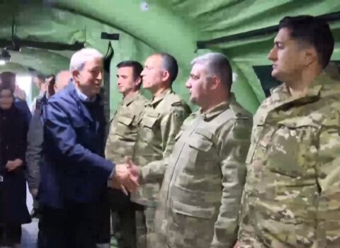 Hulusi Akar Azərbaycanın hərbi həkimlərinə təşəkkür etdi