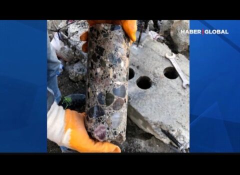 Türkiyədə çökmüş binadan alınan beton nümunəsi hər kəsi DƏHŞƏTƏ GƏTİRDİ – VİDEO