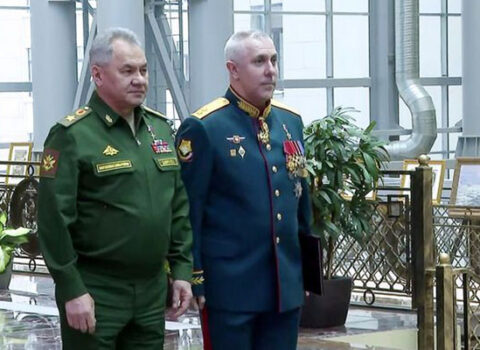 Şoyqu Rüstəm Muradova general-polkovnik rütbəsini təqdim etdi