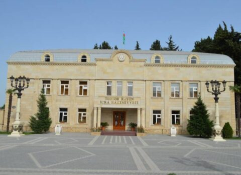 Azərbaycanda əri tərəfindən qətlə yetirilən qadın vəzifəli şəxs imiş