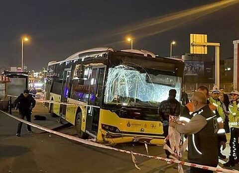İstanbulda qəza anı: azərbaycanlı yaralandı – VİDEO / YENİLƏNİB