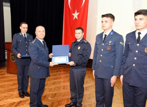 Hərbi qulluqçumuz Türkiyədə kursu birinciliklə bitirdi