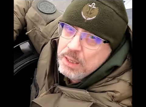 Tankı sınaqdan keçirən nazir Moskvanın yolunu soruşdu – VİDEO