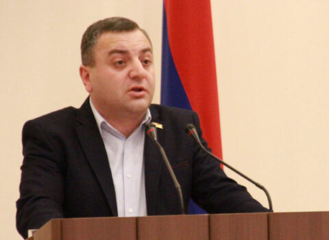Qalstyan: “Azərbaycanla sülh müqaviləsi bizim təslim olmağımız deməkdir”