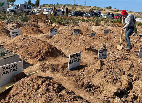 Hatayda kütləvi məzarlıq salındı – VİDEO
