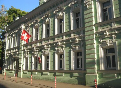 İsveçrə rus milyardlarının taleyini həll etdi