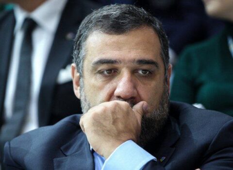 Erməni deputat Vardanyanı ƏLƏ SALDI