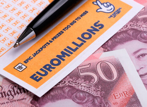 Tirajdan 6 həftə sonra tapdığı biletdən 55 min UDDU