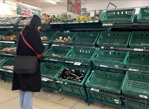 Britaniyada ərzaq böhranı: Marketlərdə rəflər boşdur – VİDEO