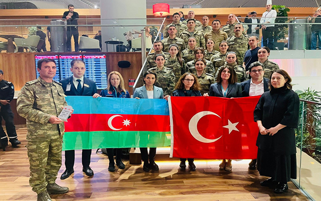 Müdafiə Nazirliyinin tibb personalının bir qismi Türkiyədən qayıdır – FOTO Müdafiə Nazirliyinin tibb personalının bir qismi Türkiyədən qayıdır – FOTO