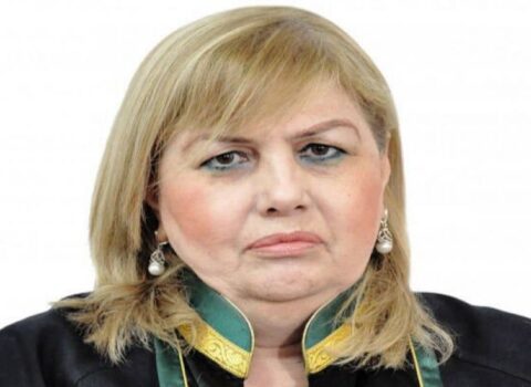 Məcburi gətirilməsi tələb olunan məşhur vəkil məhkəməyə gəlmədi