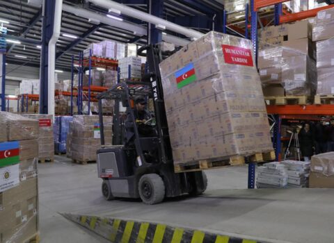 Azərbaycanın Türkiyəyə göndərdiyi humanitar yardımın həcmi açıqlandı – FOTO