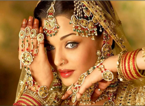 Dünyadakı bütün qızılın 11%-i HİNDİSTANLI QADINLARDADIR