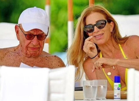 92 yaşlı milyarder nişanlandı