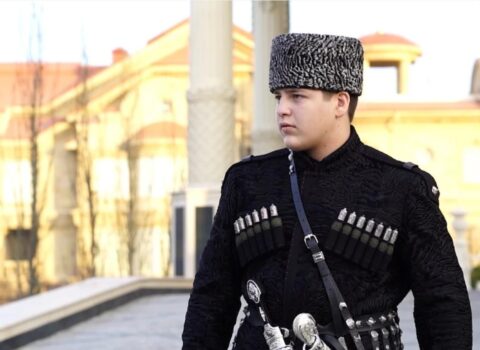 Kadırovun azyaşlı oğulları terrorla mübarizəyə görə mükafatlandırıldı