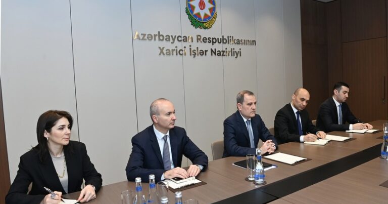 Ceyhun Bayramov Qrossi ilə “Metsamor” AES-in fəaliyyətini müzakirə etdi Ceyhun Bayramov Qrossi ilə “Metsamor” AES-in fəaliyyətini müzakirə etdi