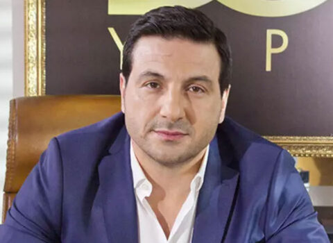 Daha bir müğənni millət vəkili olmaq istəyir