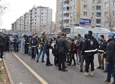 Novruz tədbirində təxribat – 5 polis yaralandı