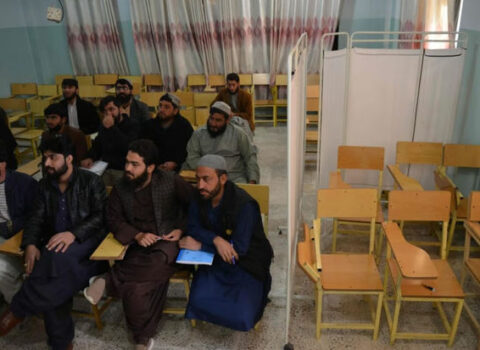“Taliban” üç universitetin fəaliyyətini dayandırdı