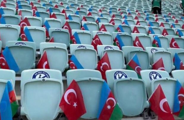 Bakı Olimpiya Stadionu Azərbaycan və Türkiyə bayraqları ilə bəzədilir – FOTO