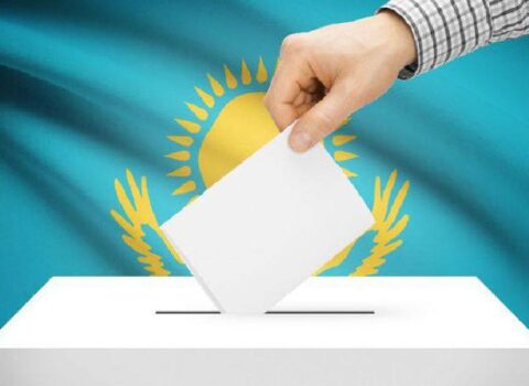 Nazarbayev səs verdi – FOTO
