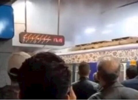 Tehran metrosunda tüstülənmə baş verdi – VİDEO