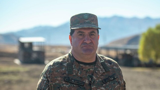 Ermənistan-Rusiya birgə qoşun qruplaşmasının komandiri vəzifəsindən azad edildi
