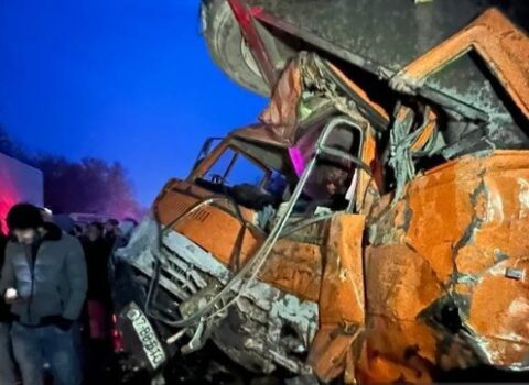 KamAZ TIR-la toqquşdu – İki nəfər öldü / YENİLƏNİB / FOTO