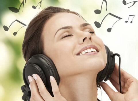 Yüksək səslə musiqi dinləyənlərin NƏZƏRİNƏ