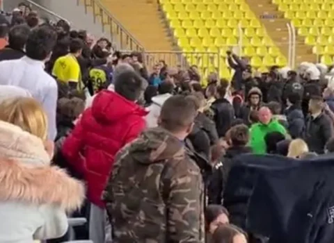 “Fənərbaxça” – “Zenit” oyununda azarkeşlər arasında kütləvi dava