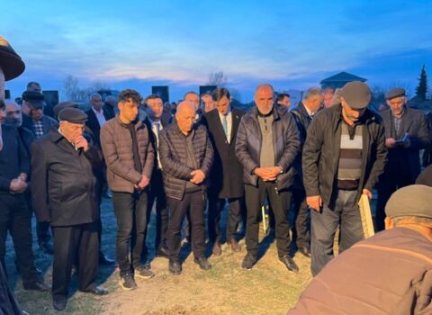 Pənah Hüseynin həyat yoldaşının məzarı başında təsirli ÇIXIŞI- VİDEO