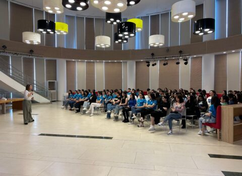 “MEDİAlab” layihəsi çərçivəsində tələbələr üçün seminar keçirildi – FOTO
